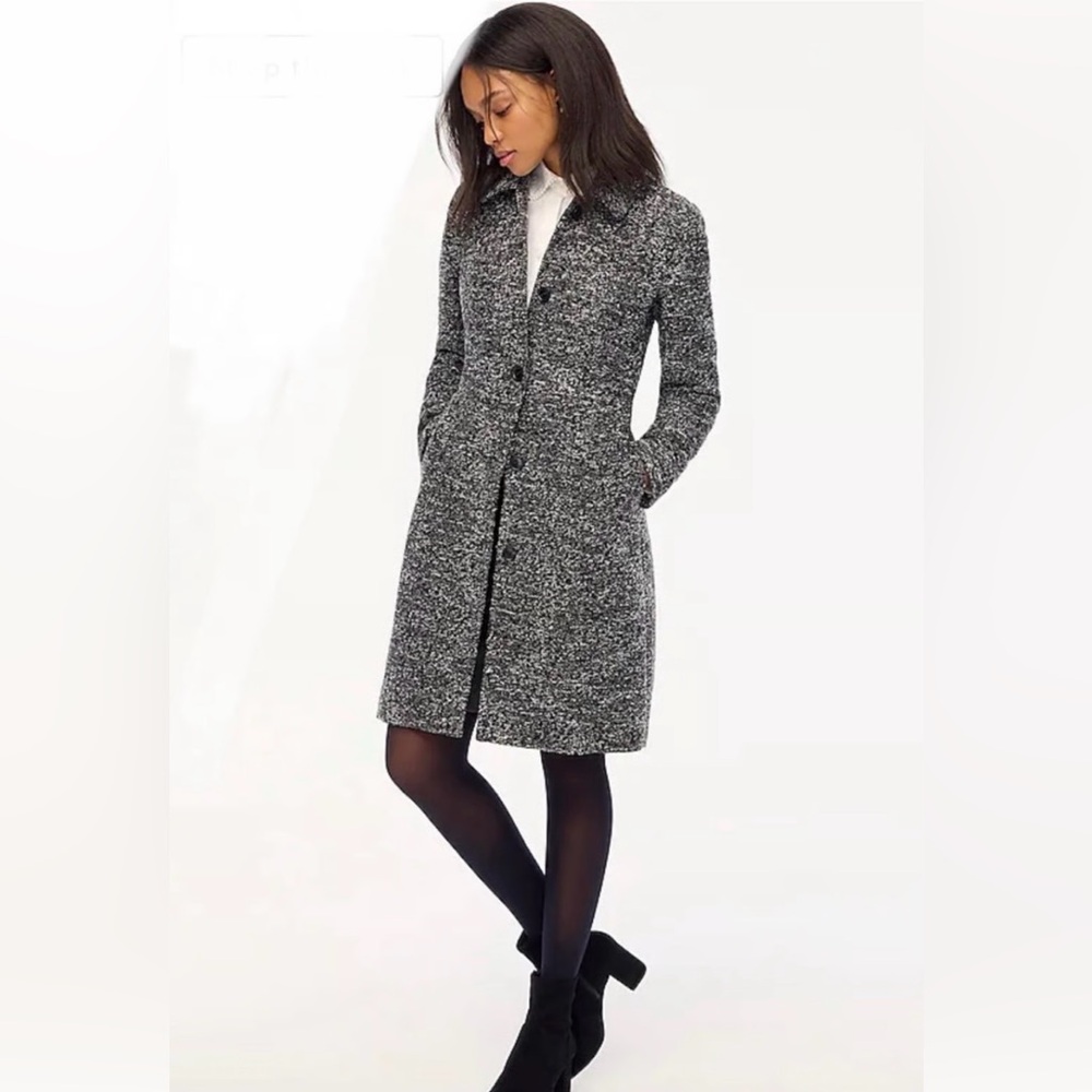 Tahari Black and White Y2K Day Coat Jacket Size 2 EUC